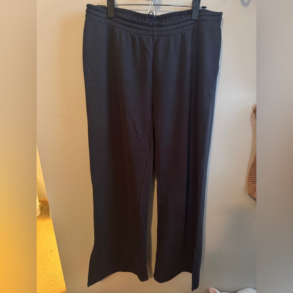 Vuori Sedona Wide Leg Pant - Size XL